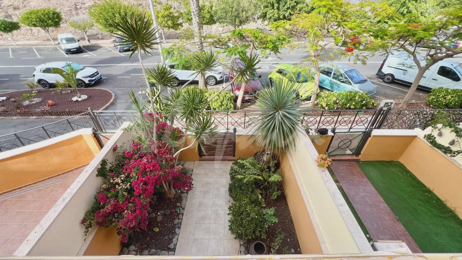 2 quarto Apartamento para venda em Los Cristianos com piscina - 440 000 € (Ref: 9002443)