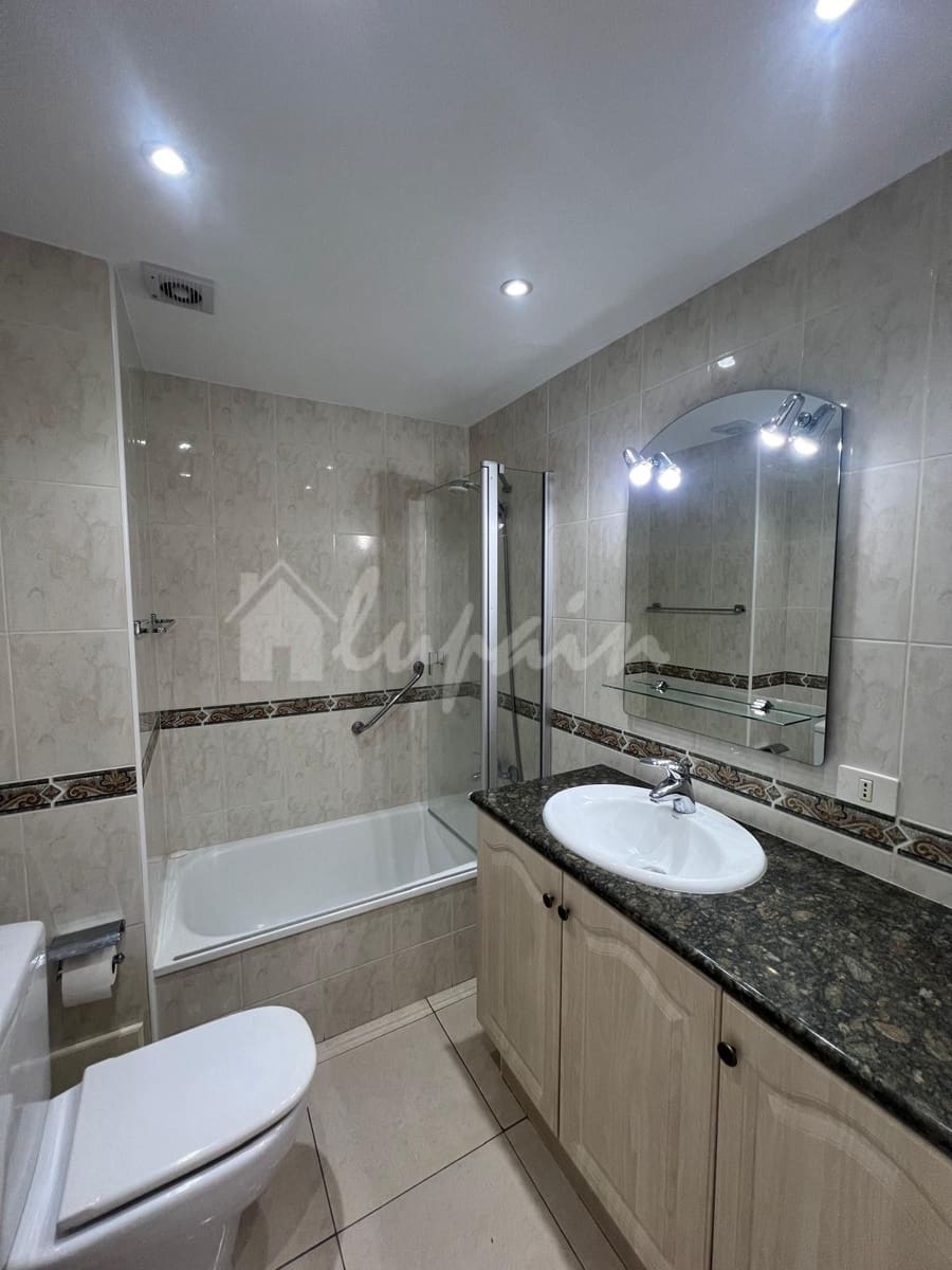 1 soveværelse Lejlighed til salg i Los Cristianos med swimmingpool - € 280.000 (Ref: 9031249)