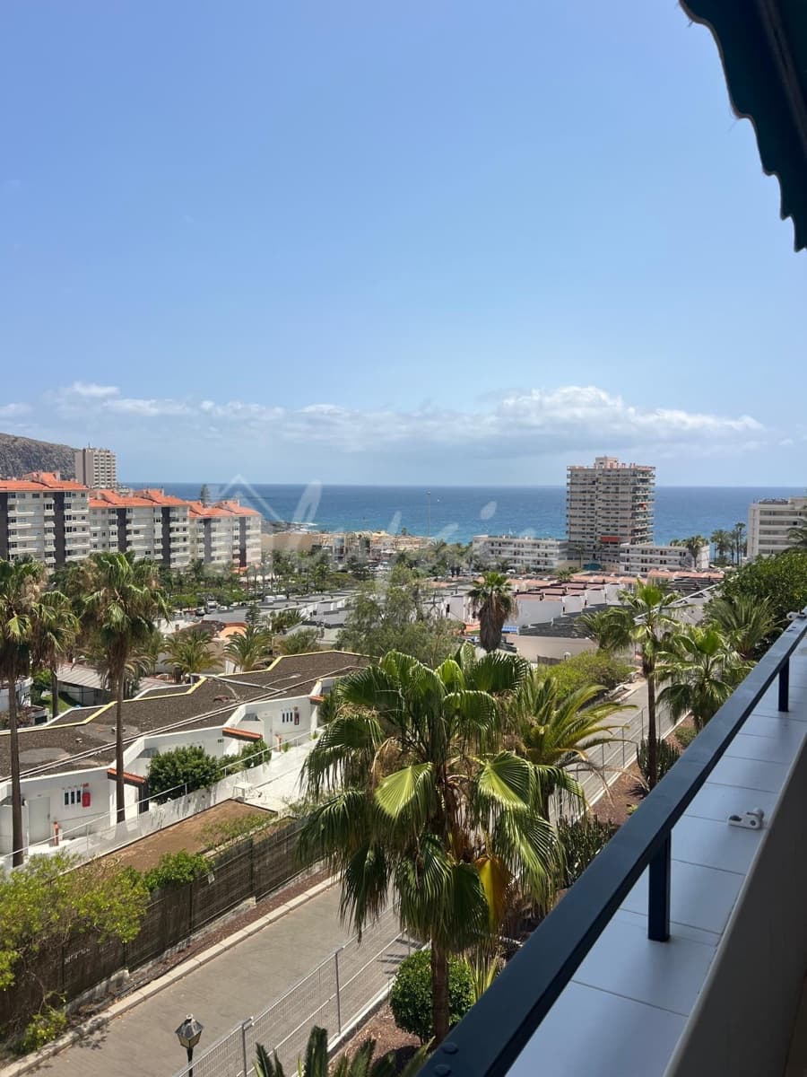 1 soveværelse Lejlighed til salg i Los Cristianos med swimmingpool - € 280.000 (Ref: 9031249)