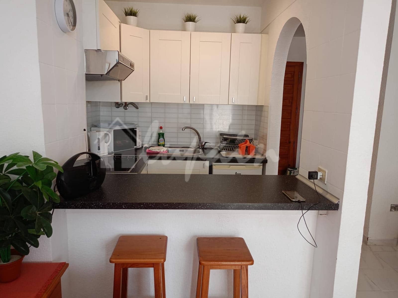 Studio till salu i Los Cristianos med pool - 215 000 € (Ref: 9036010)