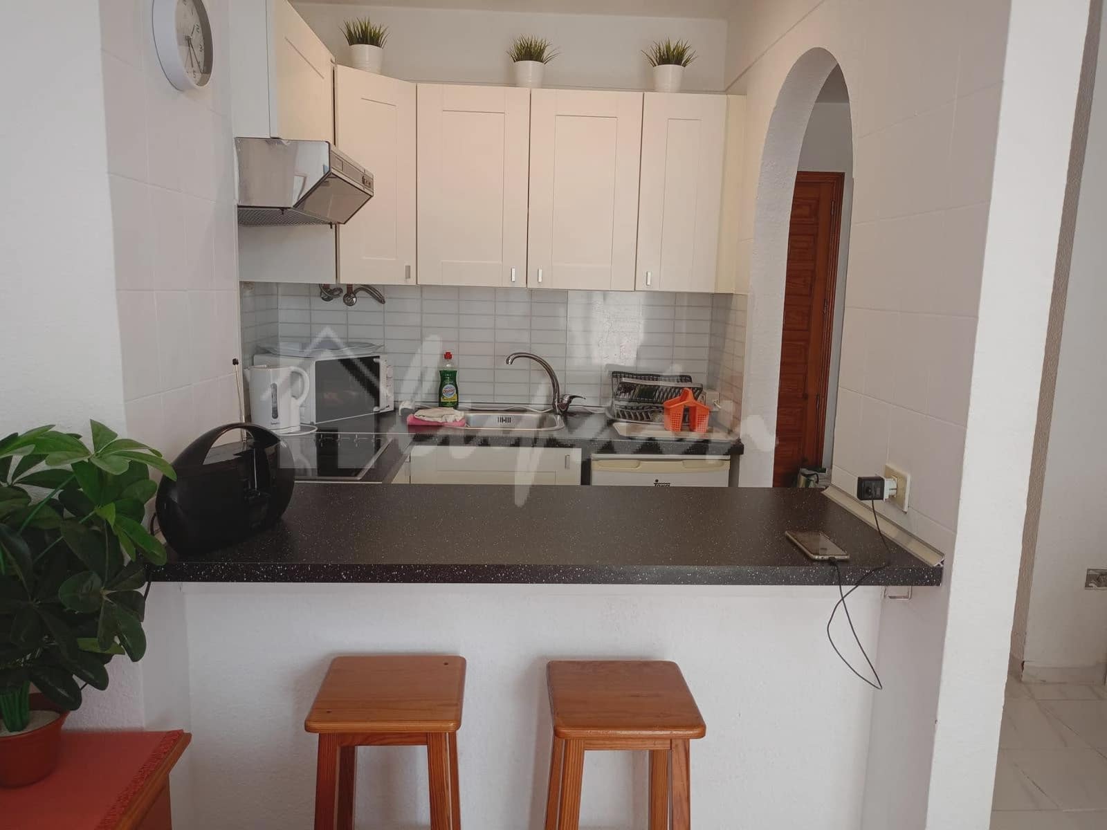 Studio te koop in Los Cristianos met zwembad - € 215.000 (Ref: 9036010)