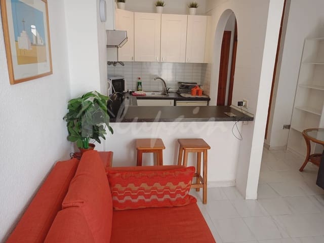 Studio te koop in Los Cristianos, Arona met zwembad - € 215.000 (Ref: 9036010)
