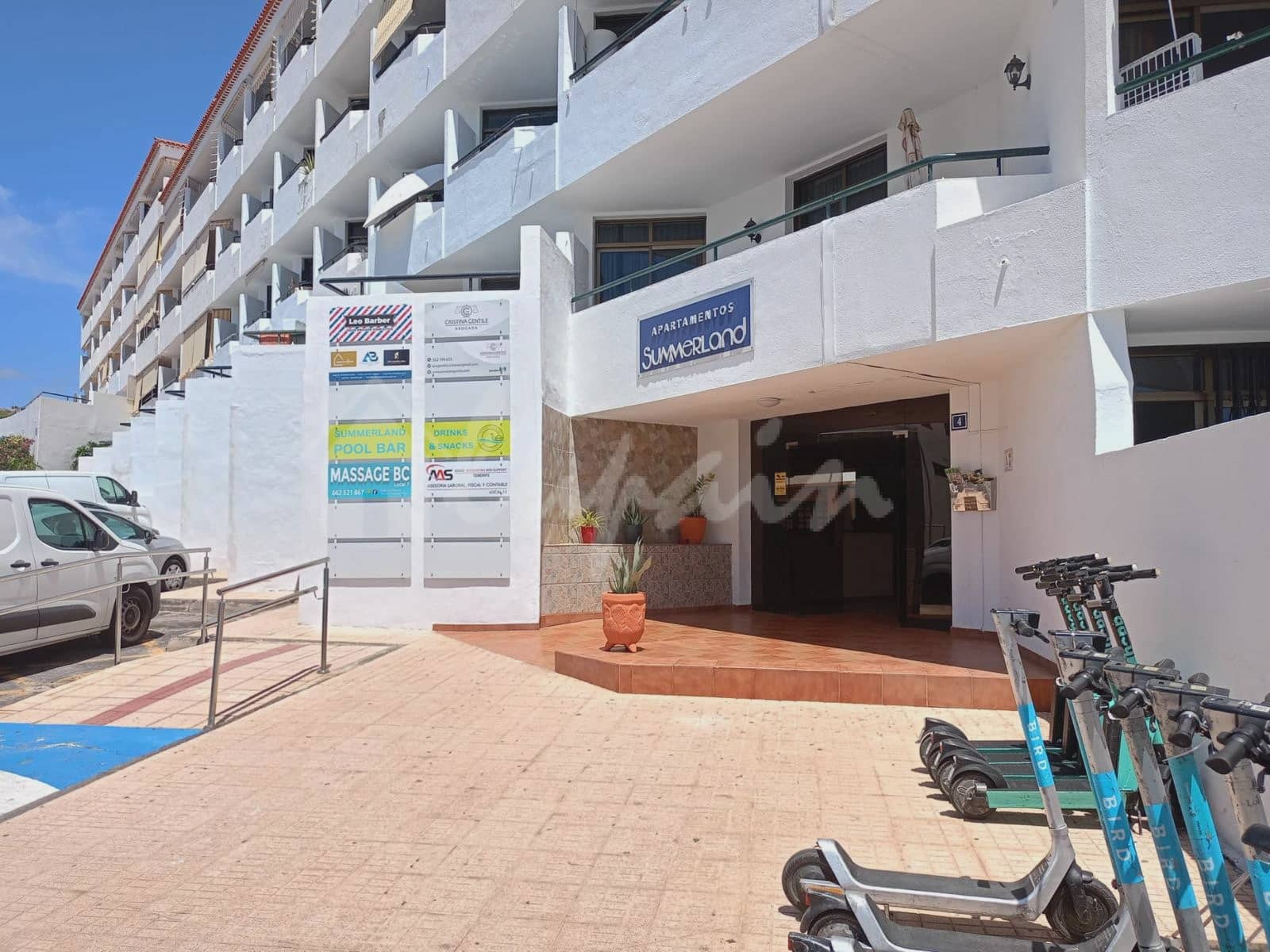 Studio te koop in Los Cristianos met zwembad - € 215.000 (Ref: 9036010)