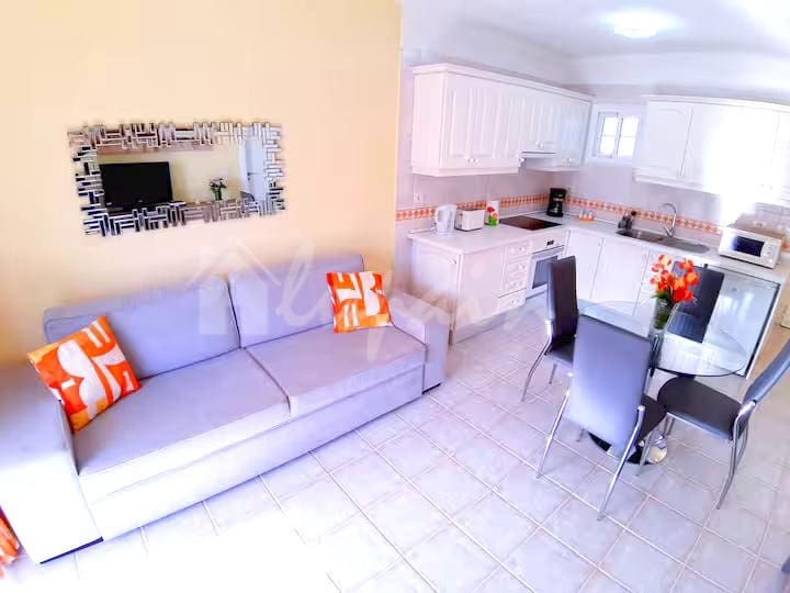 1 soveværelse Penthouse til salg i Los Cristianos med swimmingpool - € 315.000 (Ref: 9066970)