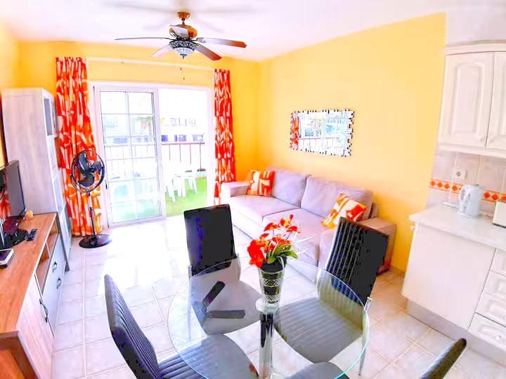 1 soveværelse Penthouse til salg i Los Cristianos med swimmingpool - € 315.000 (Ref: 9066970)