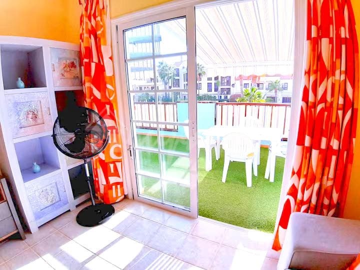 1 soveværelse Penthouse til salg i Los Cristianos med swimmingpool - € 315.000 (Ref: 9066970)