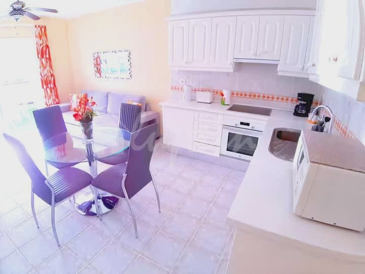 1 soveværelse Penthouse til salg i Los Cristianos med swimmingpool - € 315.000 (Ref: 9066970)