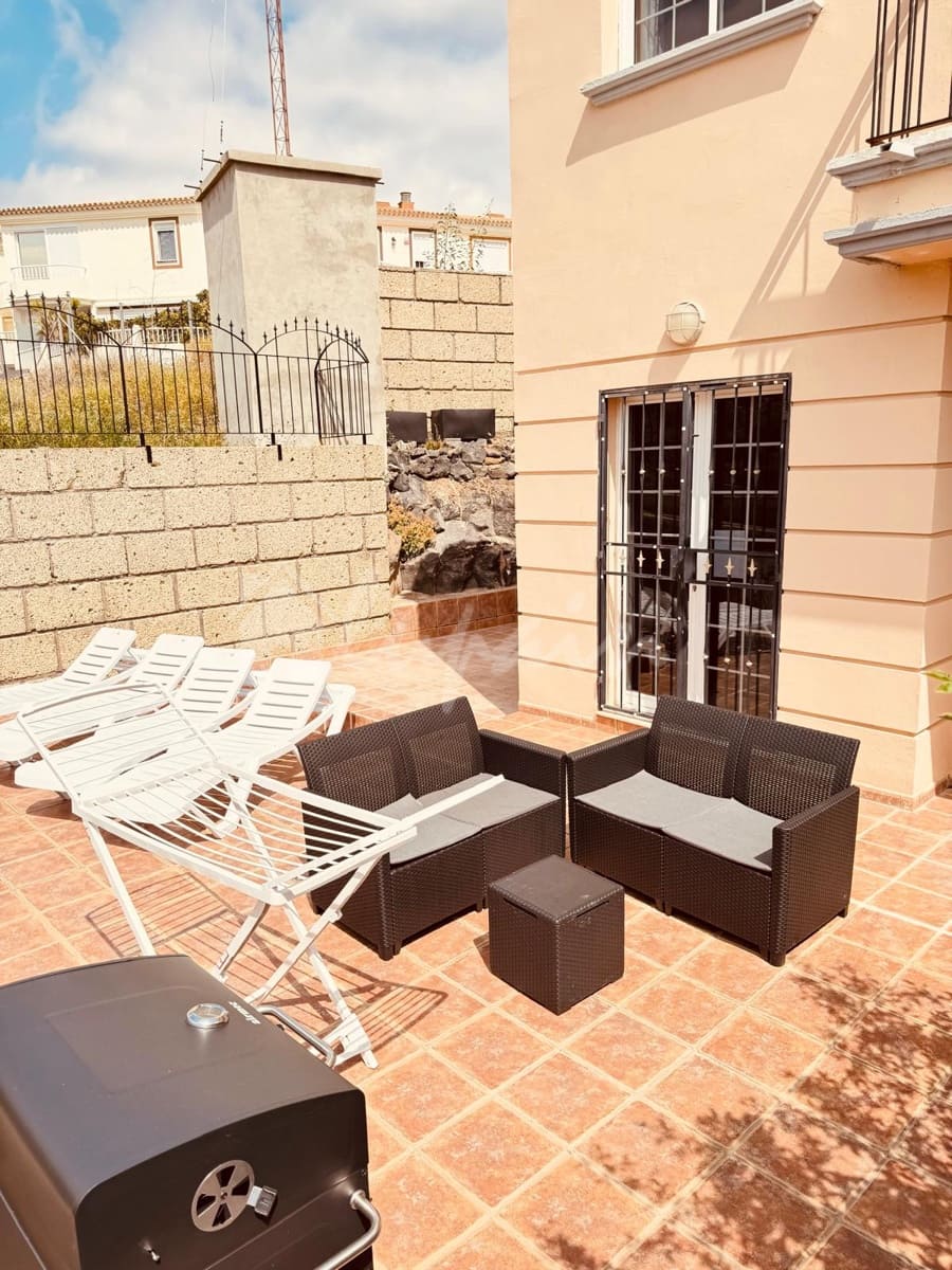 3 soveværelse Byhus til salg i Chayofa - € 480.000 (Ref: 9072709)