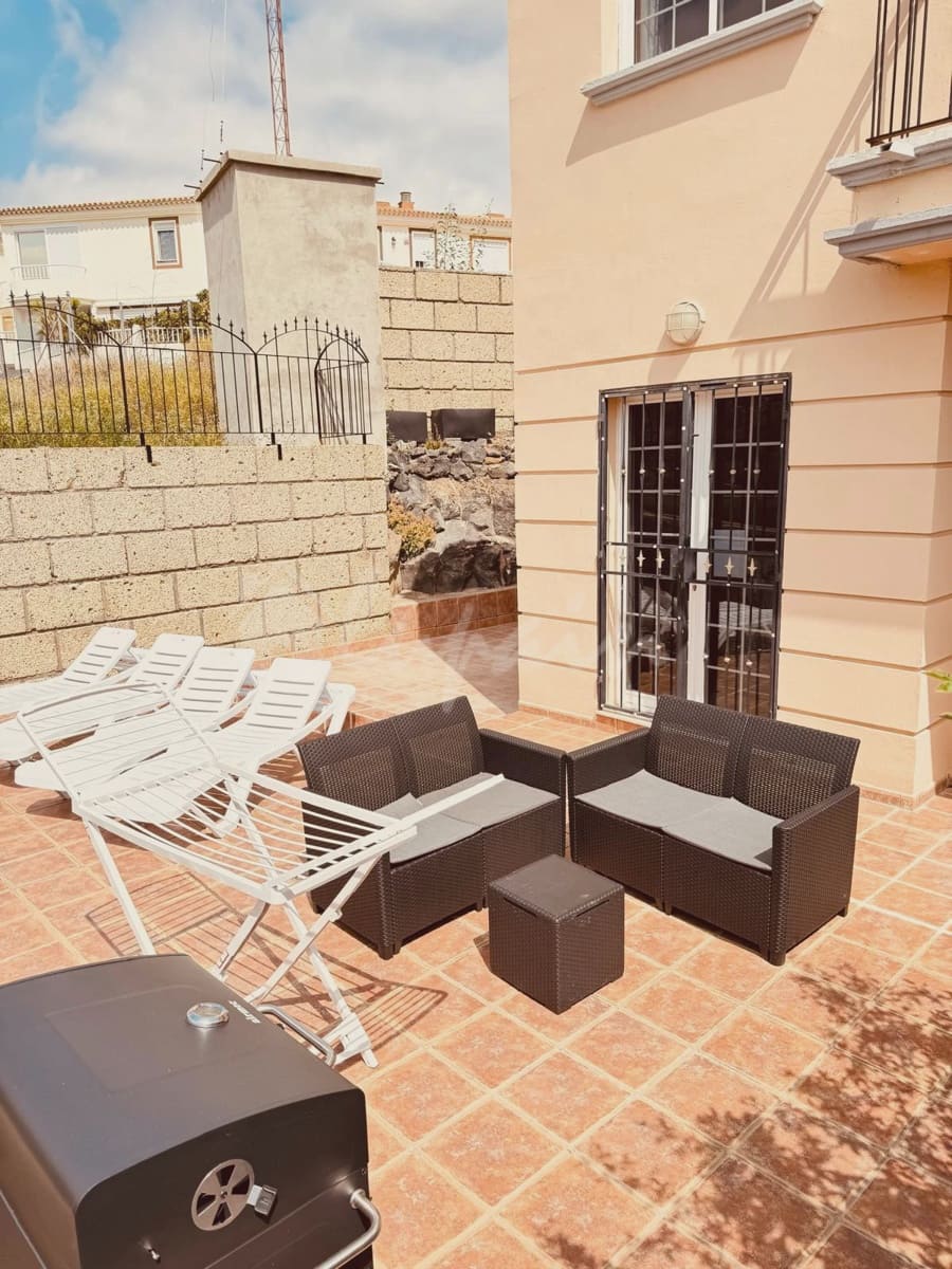 3 soveværelse Byhus til salg i Chayofa - € 480.000 (Ref: 9072709)