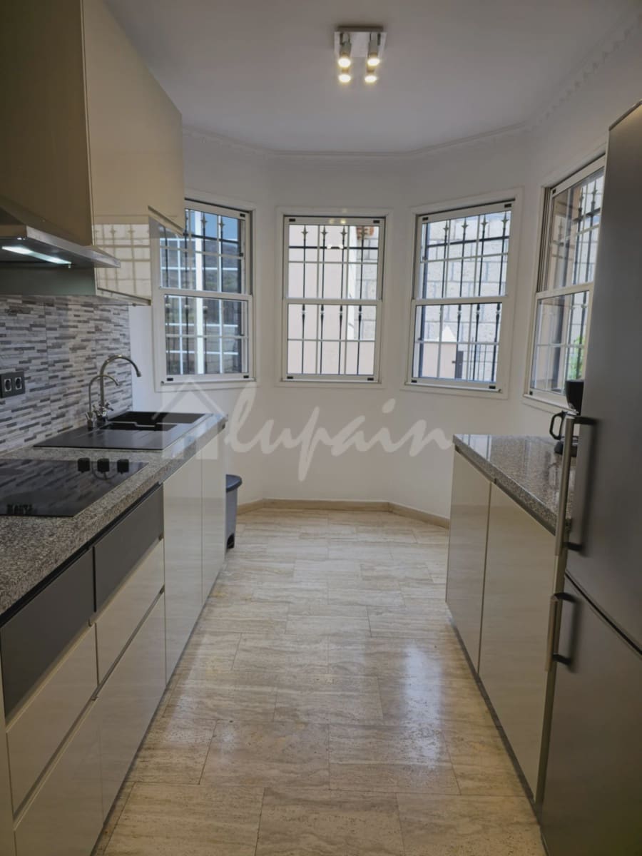 3 soveværelse Byhus til salg i Chayofa - € 480.000 (Ref: 9072709)