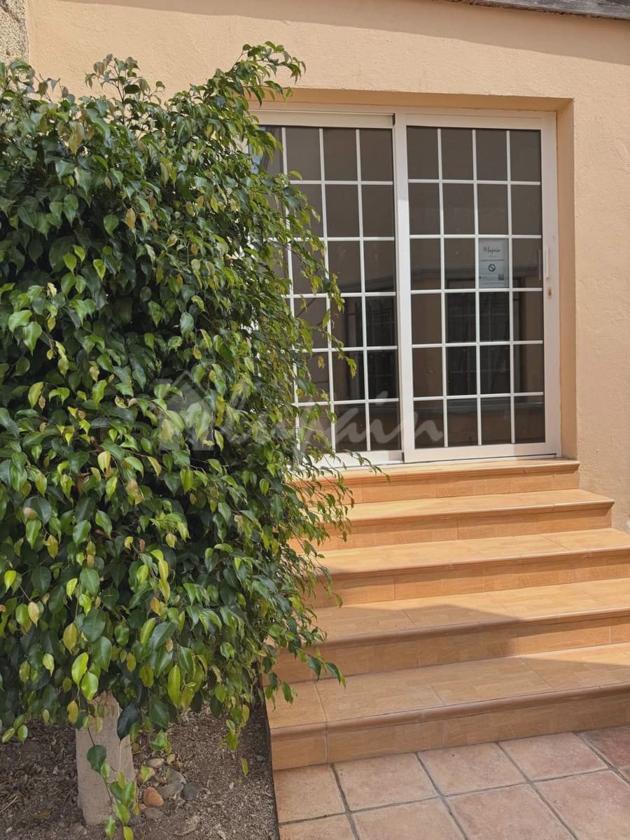 3 soveværelse Byhus til salg i Chayofa - € 480.000 (Ref: 9072709)