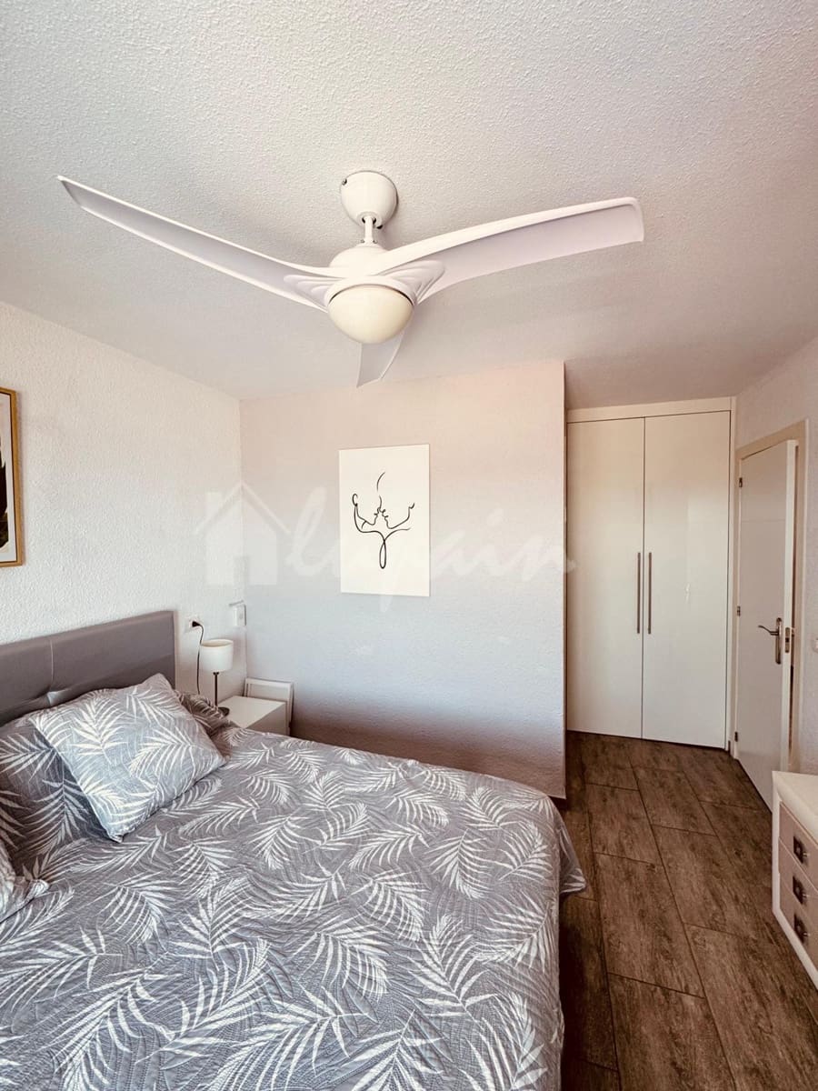 2 soverom Leilighet til salgs i Los Cristianos med svømmebasseng - € 425 000 (Ref: 9101726)