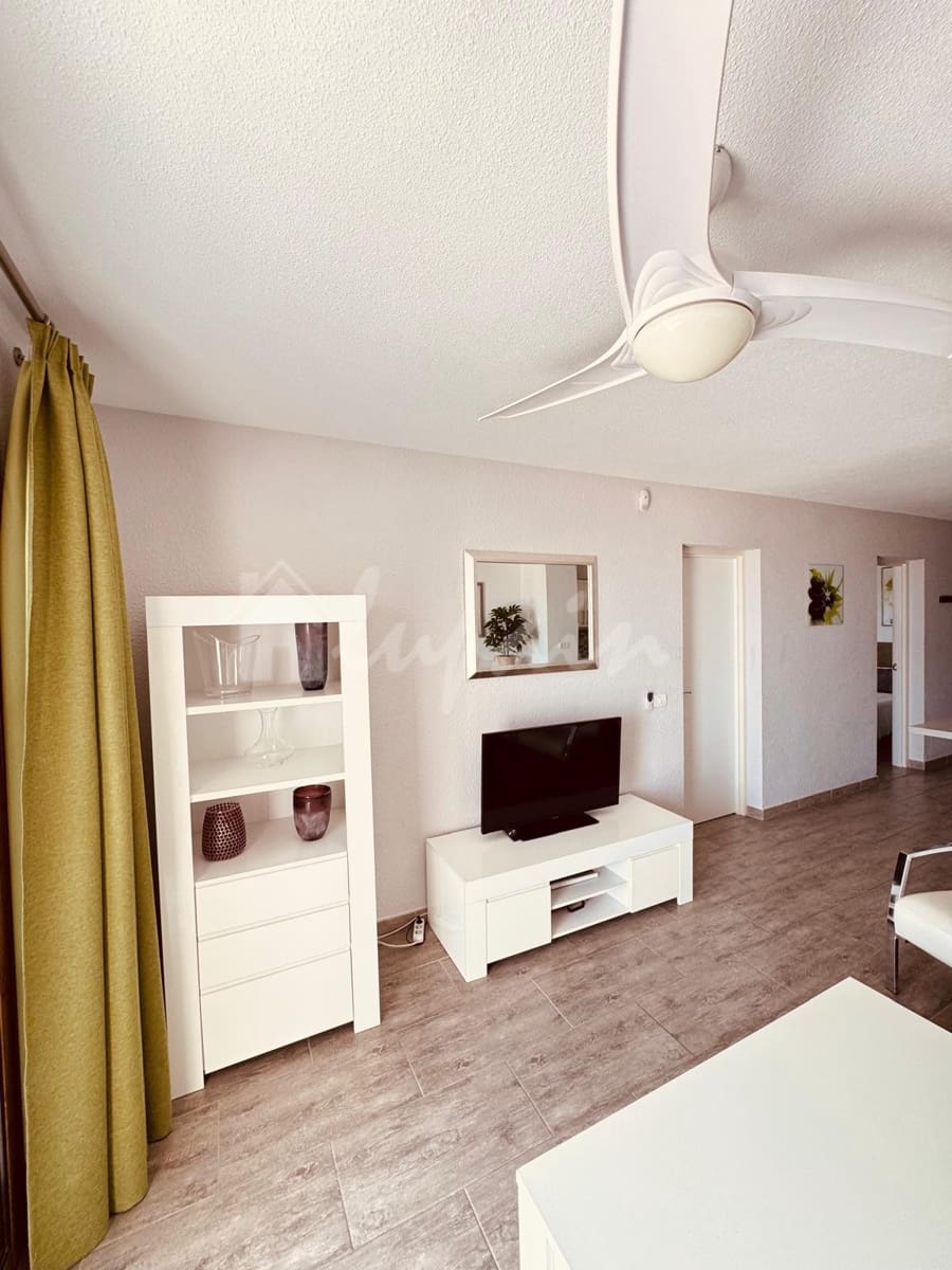 2 soverom Leilighet til salgs i Los Cristianos med svømmebasseng - € 425 000 (Ref: 9101726)