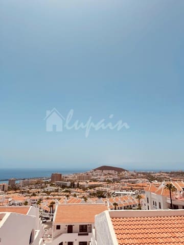 2 soverom Leilighet til salgs i Los Cristianos, Arona med svømmebasseng - € 425 000 (Ref: 9101726)