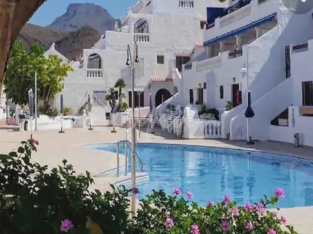 2 quarto Apartamento para venda em Los Cristianos, Arona com piscina - 425 000 € (Ref: 9101726)