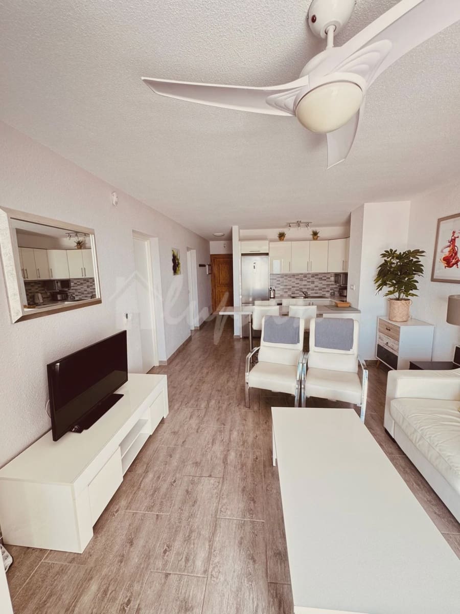 2 quarto Apartamento para venda em Los Cristianos com piscina - 425 000 € (Ref: 9101726)