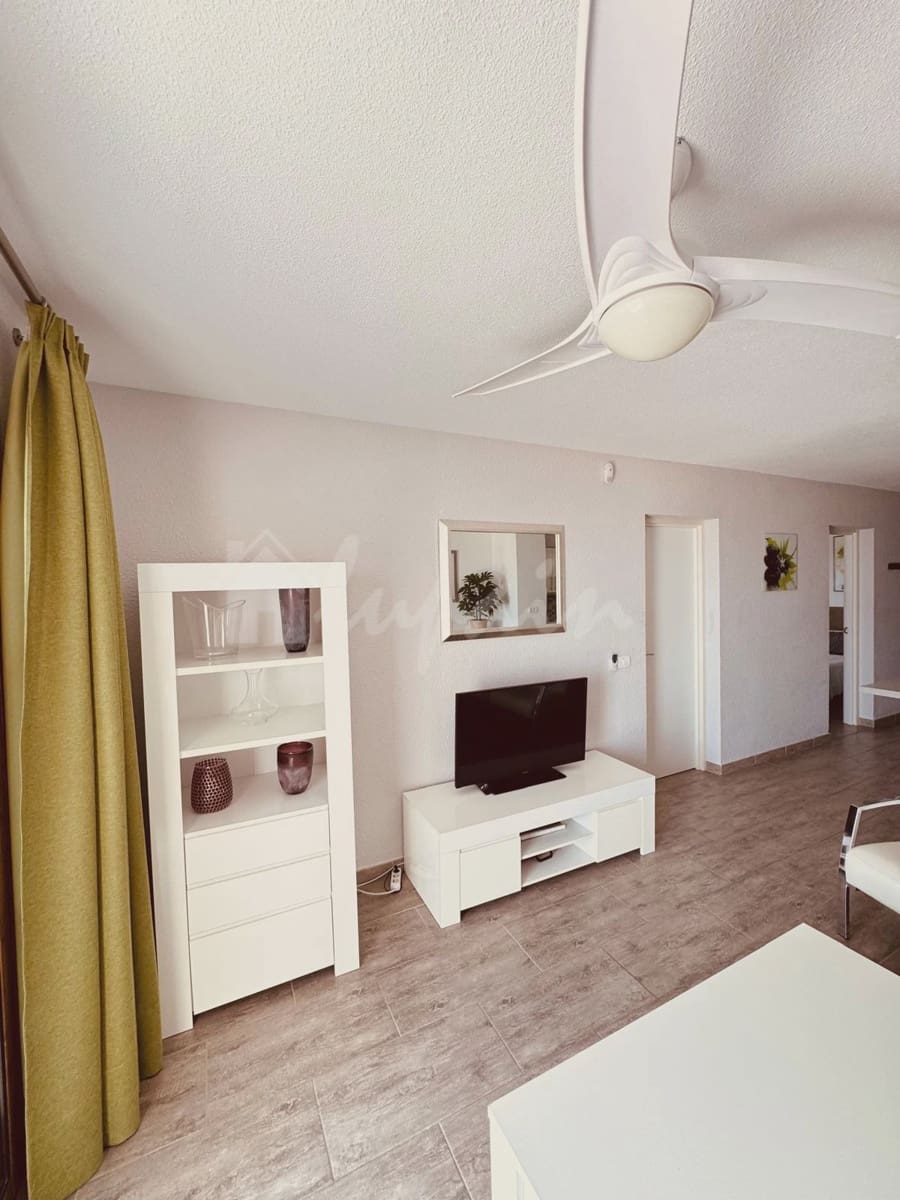 2 quarto Apartamento para venda em Los Cristianos com piscina - 425 000 € (Ref: 9101726)