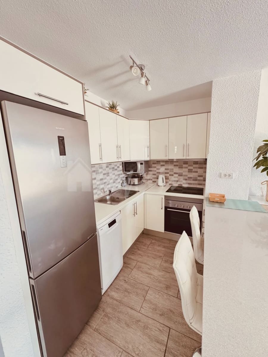 2 quarto Apartamento para venda em Los Cristianos com piscina - 425 000 € (Ref: 9101726)