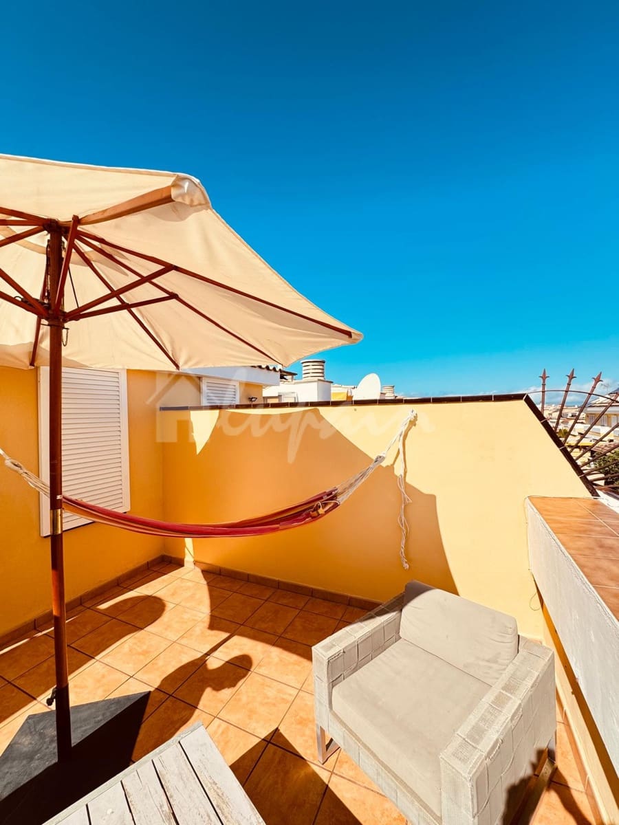 2 soveværelse Byhus til salg i Playa de las Americas med swimmingpool - € 495.000 (Ref: 9111430)