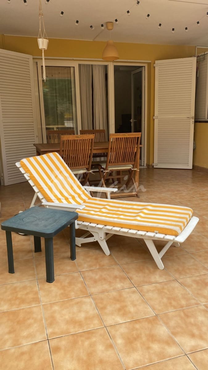 2 soveværelse Byhus til salg i Playa de las Americas med swimmingpool - € 495.000 (Ref: 9111430)