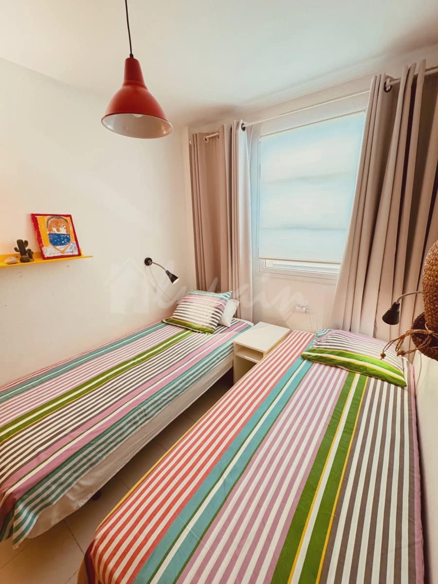 2 soveværelse Byhus til salg i Playa de las Americas med swimmingpool - € 495.000 (Ref: 9111430)