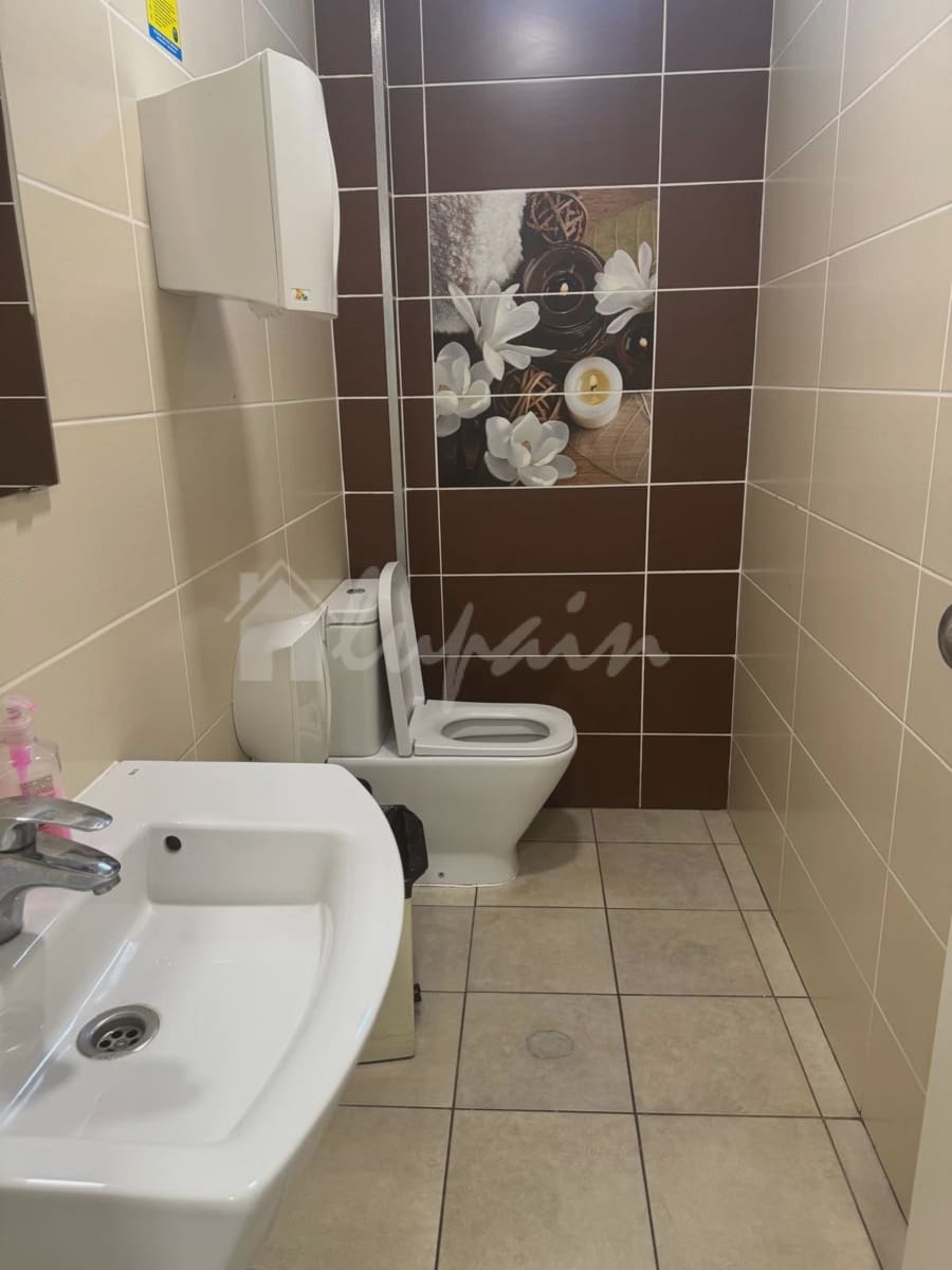 Virksomhed til salg i Costa del Silencio - € 290.000 (Ref: 9113601)