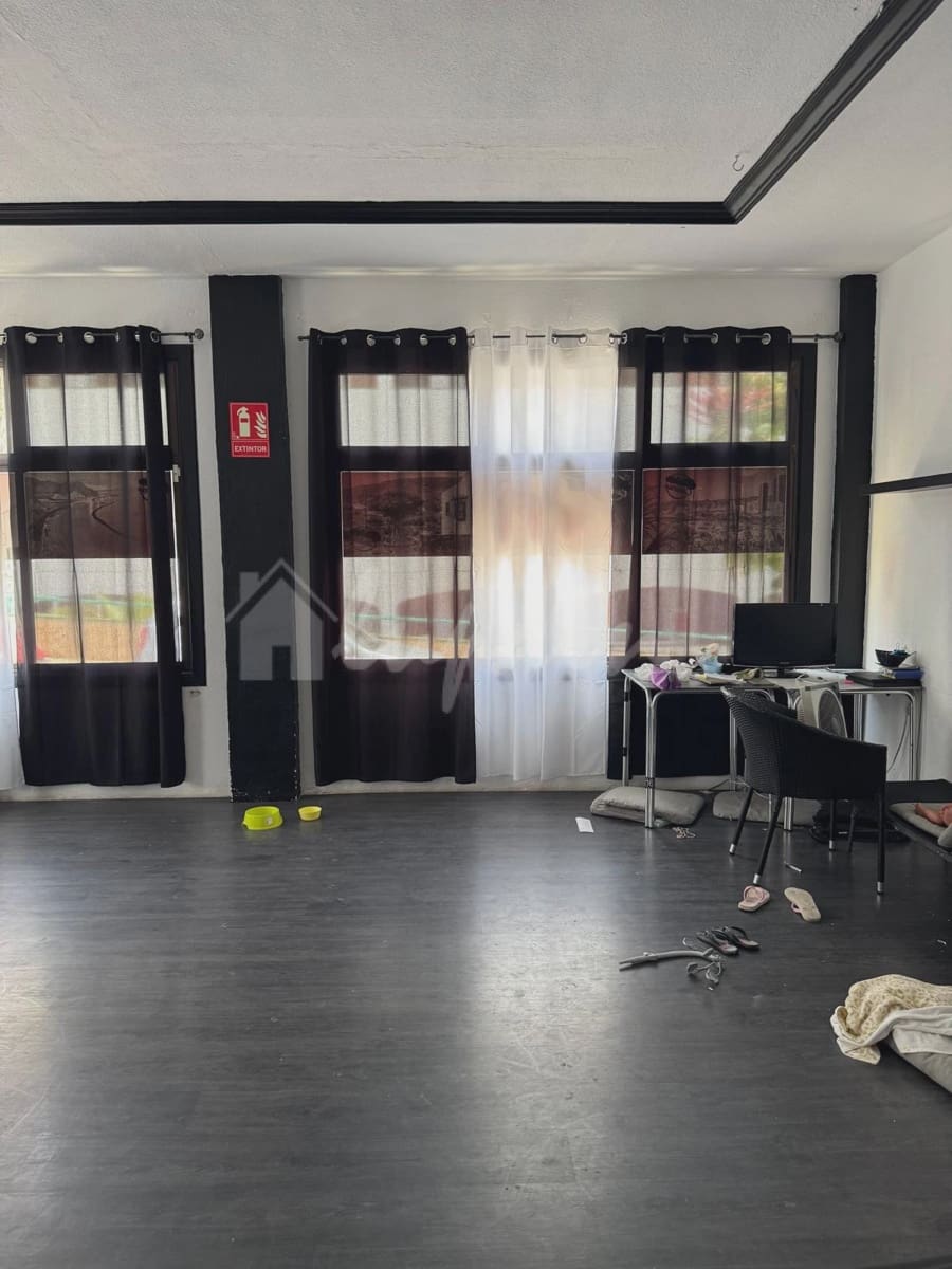 Virksomhed til salg i Costa del Silencio - € 290.000 (Ref: 9113601)