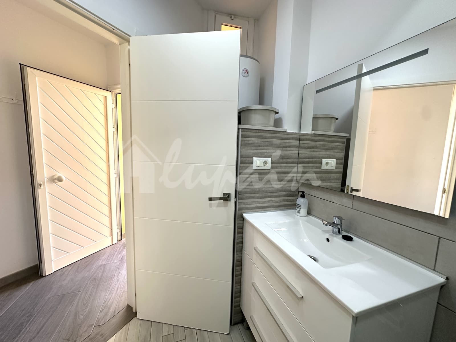 1 bedroom Apartment for sale in Costa Adeje with pool - € 275,000 (Ref: 9113602)