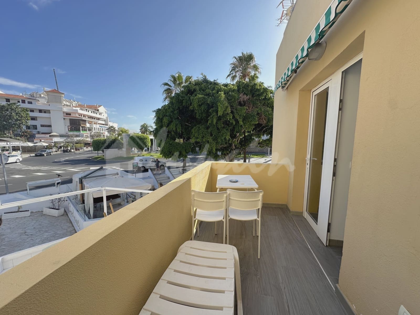 1 soverom Leilighet til salgs i Costa Adeje med svømmebasseng - € 275 000 (Ref: 9113602)