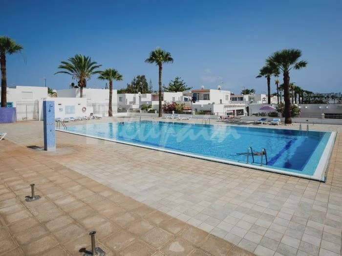 3 soveværelse Lejlighed til salg i Costa del Silencio med swimmingpool - € 280.000 (Ref: 9115478)