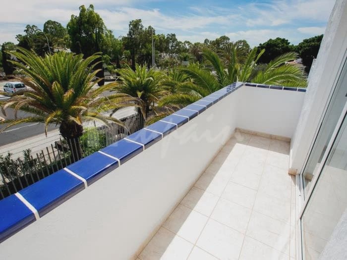 3 soveværelse Lejlighed til salg i Costa del Silencio med swimmingpool - € 280.000 (Ref: 9115478)