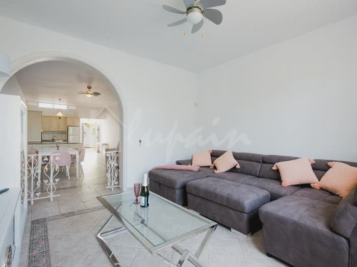 3 soveværelse Lejlighed til salg i Costa del Silencio med swimmingpool - € 280.000 (Ref: 9115478)