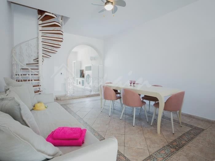 3 soveværelse Lejlighed til salg i Costa del Silencio med swimmingpool - € 280.000 (Ref: 9115478)