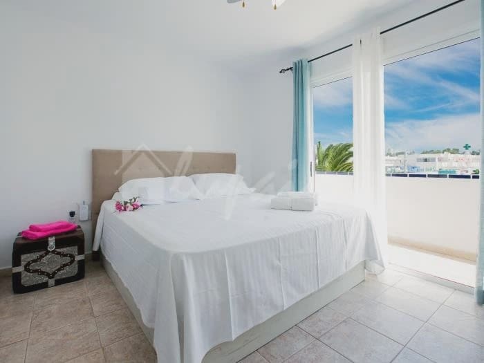 3 soveværelse Lejlighed til salg i Costa del Silencio med swimmingpool - € 280.000 (Ref: 9115478)