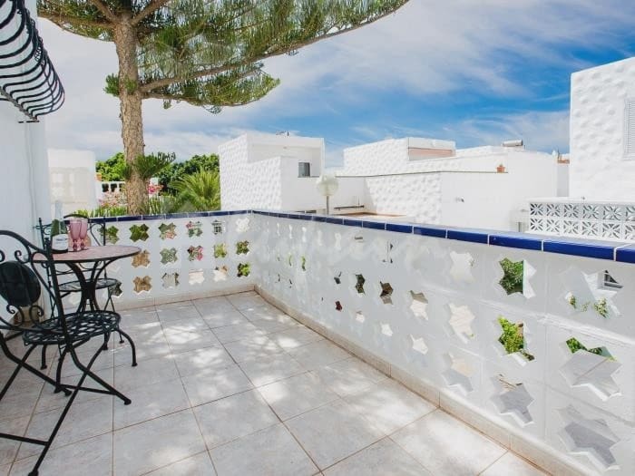 3 soveværelse Lejlighed til salg i Costa del Silencio med swimmingpool - € 280.000 (Ref: 9115478)