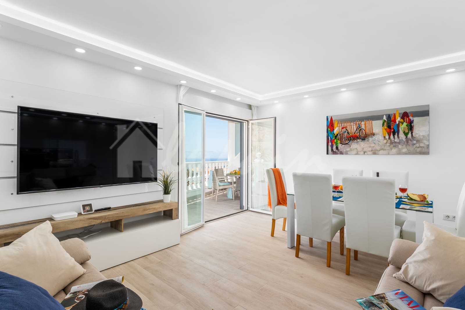 3 bedroom Penthouse for sale in Los Cristianos with pool - € 795,000 (Ref: 9131695)