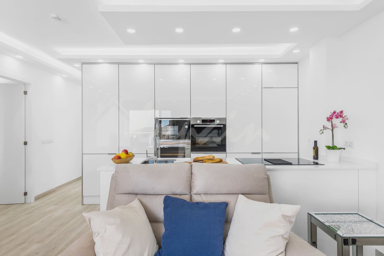 3 soveværelse Penthouse til salg i Los Cristianos med swimmingpool - € 795.000 (Ref: 9131695)