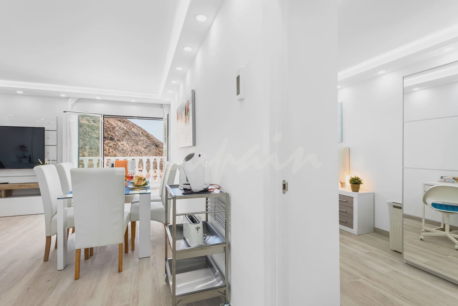 3 soveværelse Penthouse til salg i Los Cristianos med swimmingpool - € 795.000 (Ref: 9131695)