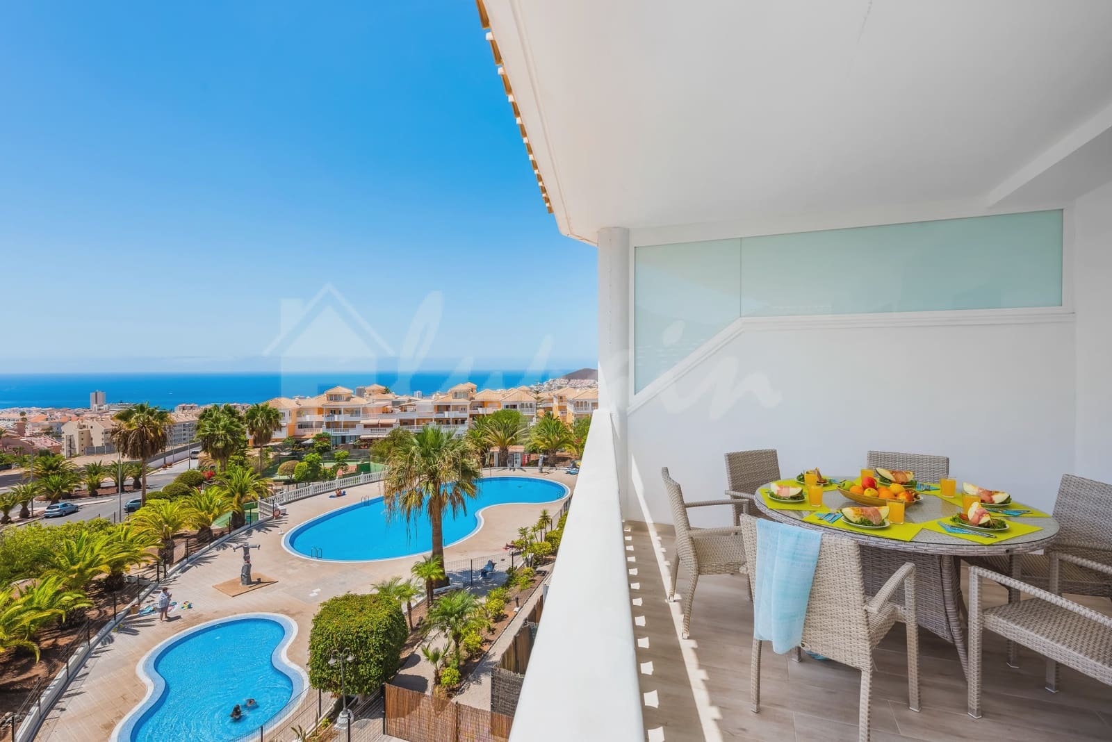3 soveværelse Penthouse til salg i Los Cristianos med swimmingpool - € 795.000 (Ref: 9131695)