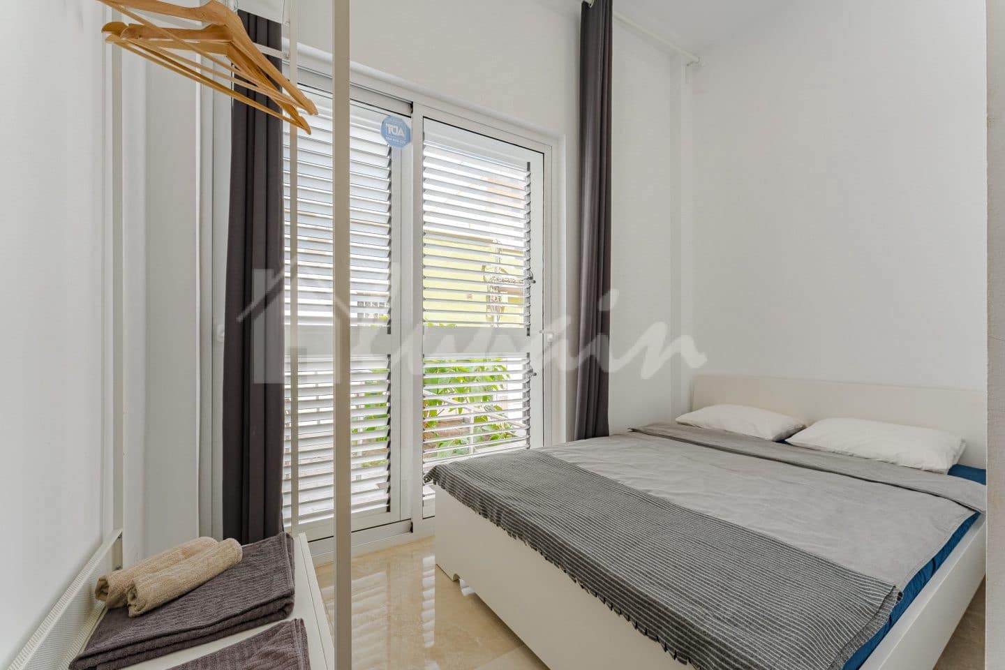 5 bedroom Business for sale in Los Cristianos - € 1,398,000 (Ref: 9146286)