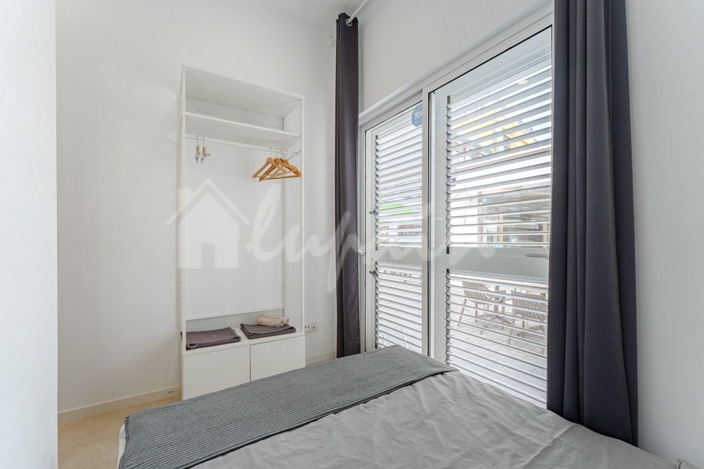 5 bedroom Business for sale in Los Cristianos - € 1,398,000 (Ref: 9146286)