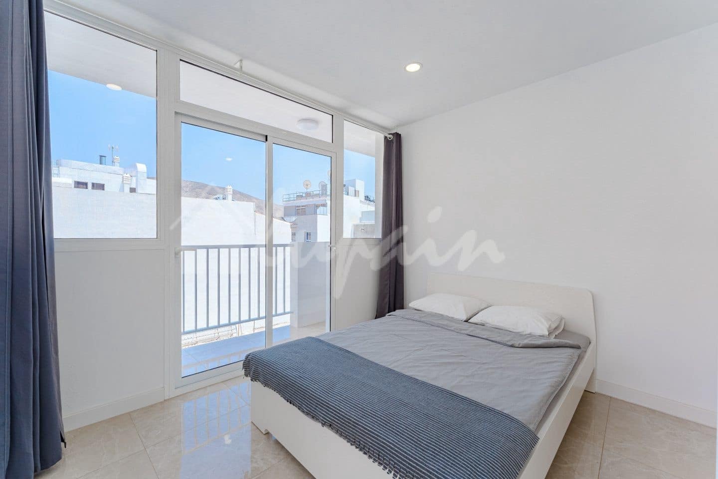 5 bedroom Business for sale in Los Cristianos - € 1,398,000 (Ref: 9146286)