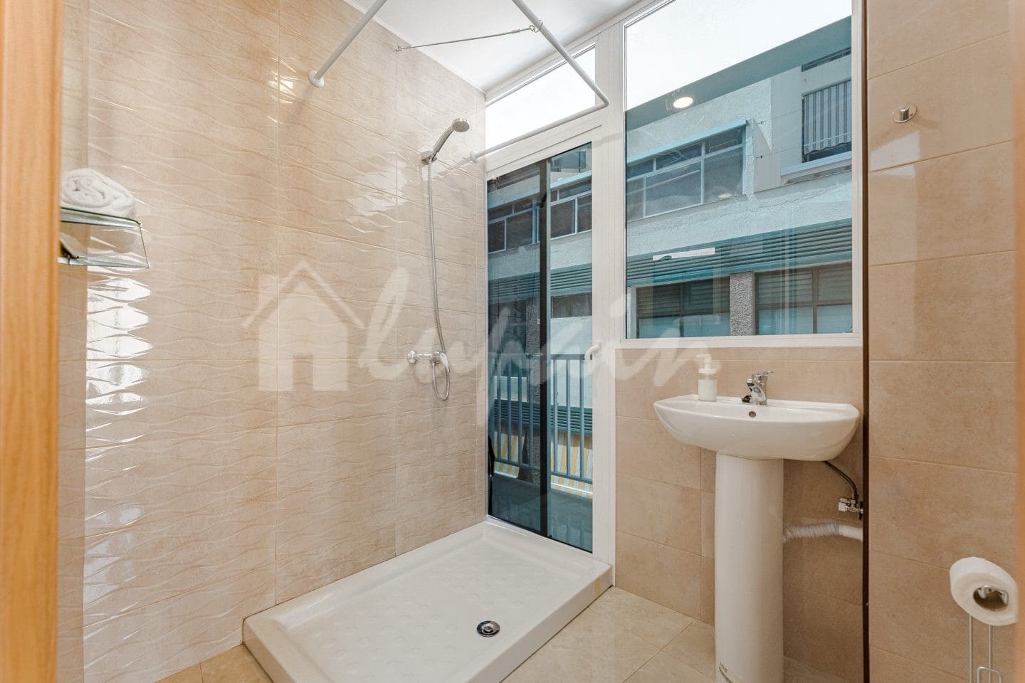 5 bedroom Business for sale in Los Cristianos - € 1,398,000 (Ref: 9146286)