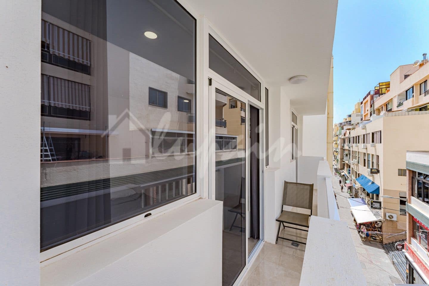 5 bedroom Business for sale in Los Cristianos - € 1,398,000 (Ref: 9146286)