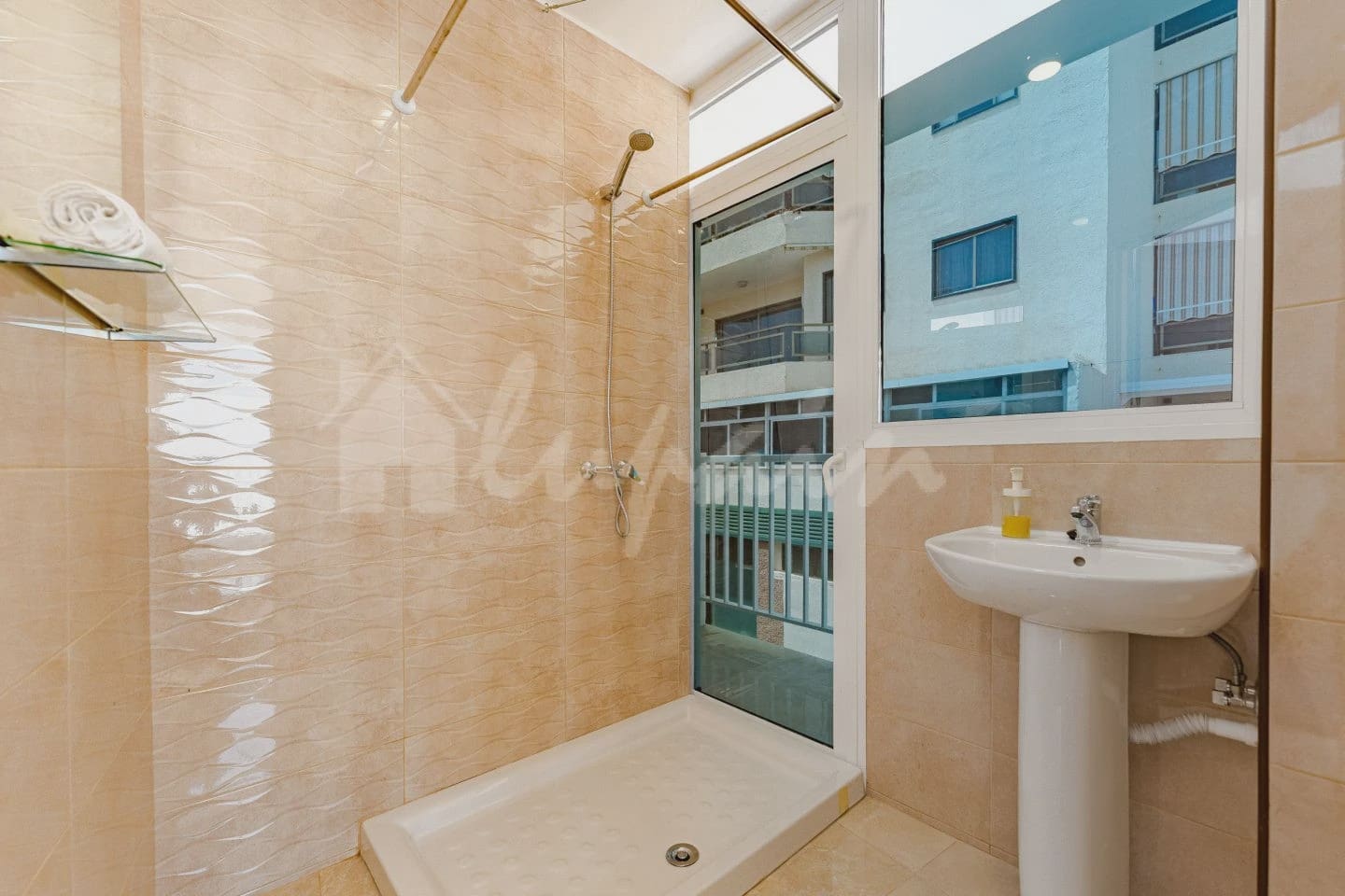 5 soveværelse Virksomhed til salg i Los Cristianos - € 1.398.000 (Ref: 9146286)