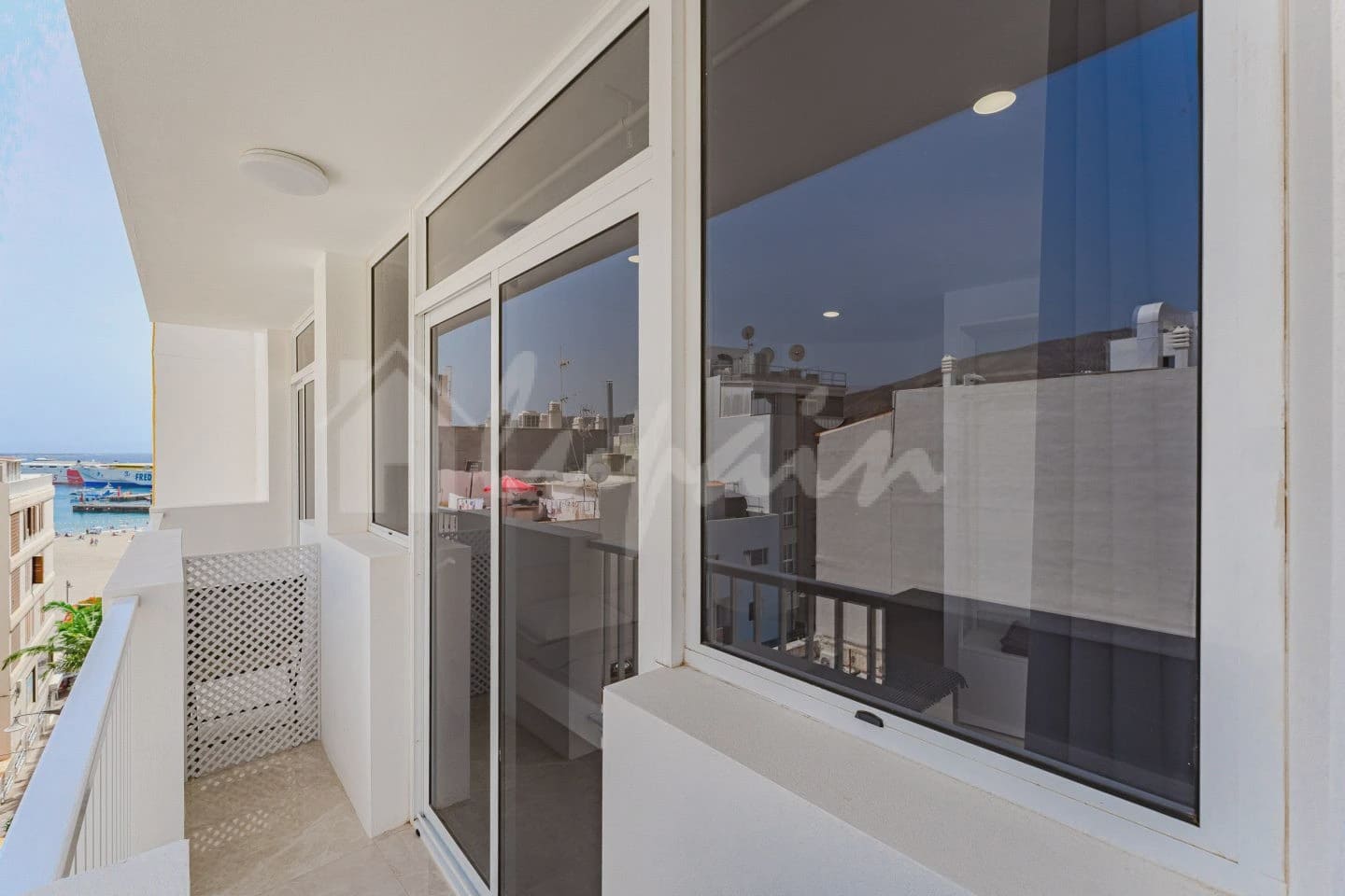 5 soveværelse Virksomhed til salg i Los Cristianos - € 1.398.000 (Ref: 9146286)