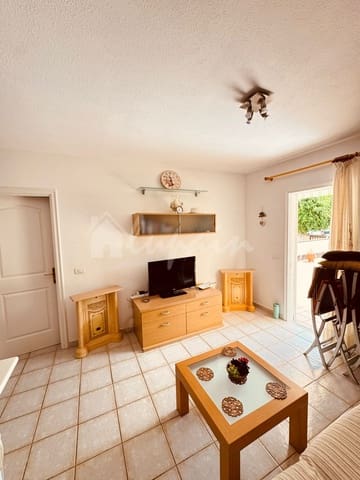 1 makuuhuone Huoneisto myytävänä paikassa Los Cristianos, Arona mukana uima-altaan - 310 000 € (Ref: 9160514)