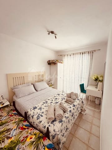 1 makuuhuone Huoneisto myytävänä paikassa Los Cristianos, Arona mukana uima-altaan - 310 000 € (Ref: 9160514)