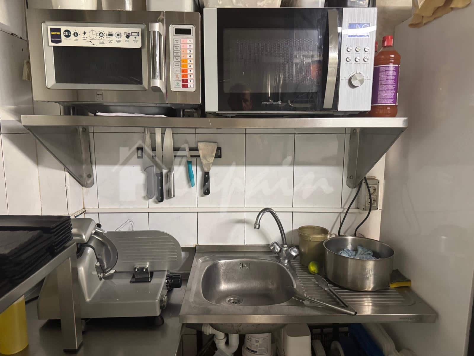 Yritys myytävänä paikassa Las Galletas - 95 000 € (Ref: 9254206)