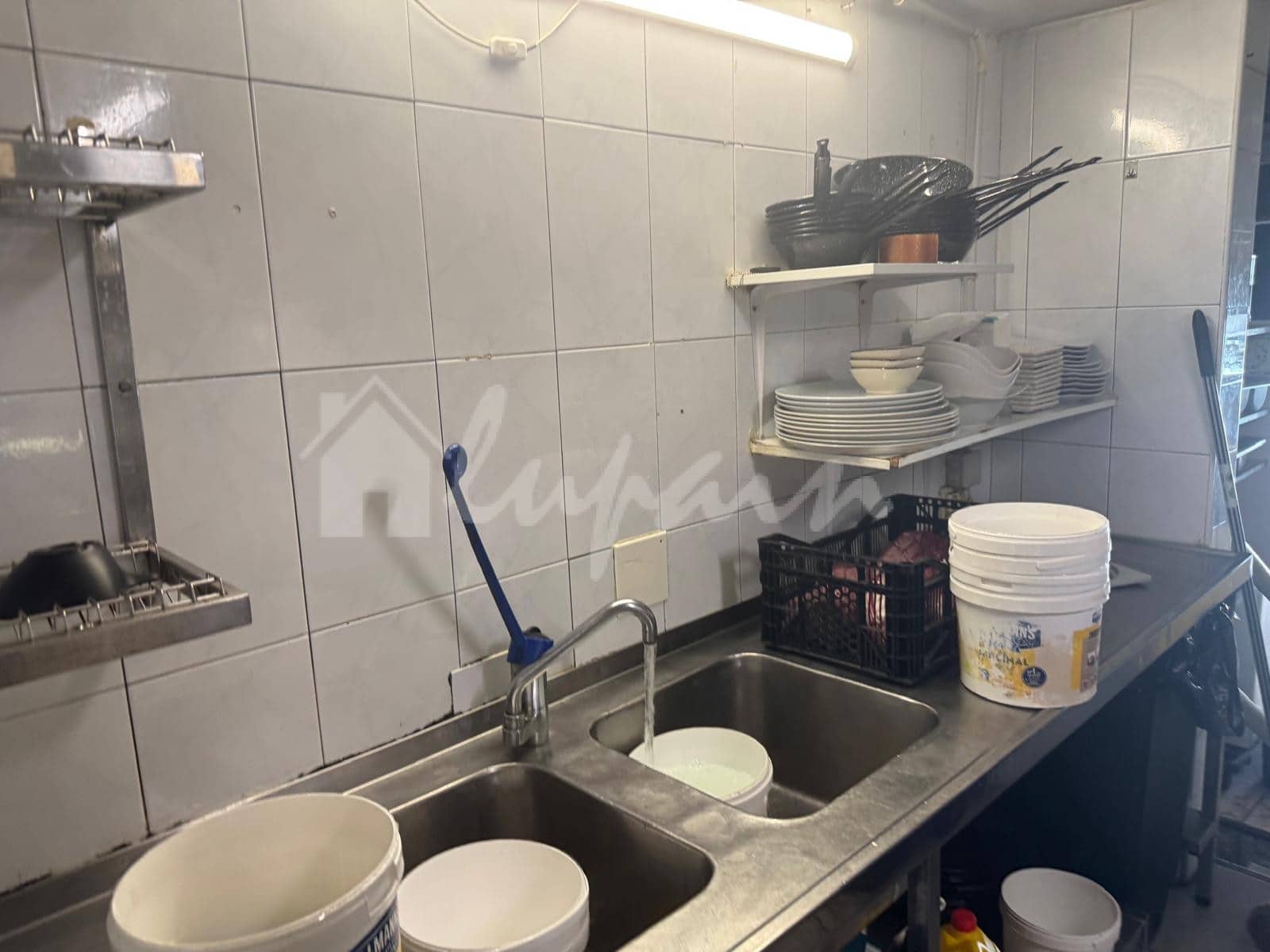 Yritys myytävänä paikassa Las Galletas - 95 000 € (Ref: 9254206)